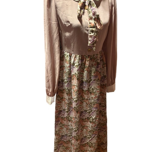 SHEIN Prairie Maxi Dress - Picture 4 of 5